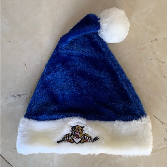 bruins santa hat